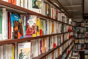 9. LIBRAIRIE INTERLIGNES